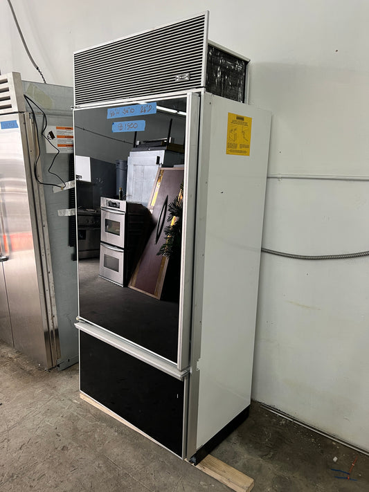 Subzero 36 Inch Bottom Freezer Refrigerator,550,Panel Ready Black Built in,  888099