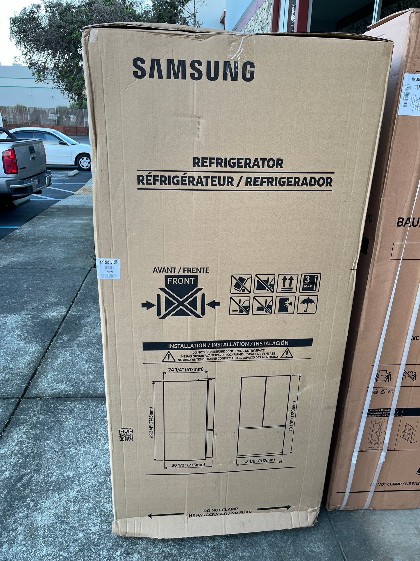 Samsung  RF18A5101SR 33 Inch Counter Depth French Door Smart Refrigerator 17.5 Cu. Ft., Power Cool & Freeze, Twin Cooling Plus, Wi-Fi, Internal Ice Maker, ENERGY STAR, Star-K, ADA ,Fingerprint Resistant Stainless Steel , 369205