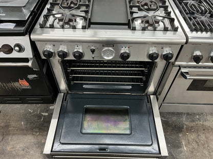 Thermador PD364GLBS 36 Inch Pro Style Natural Gas Dual Fuel Range with 4 Star Burners (2 w/ ExtraLow Simmer Settings) & Grill, European 3rd Element Convection & 5.1 cu. ft. Oven Capacity, 369226