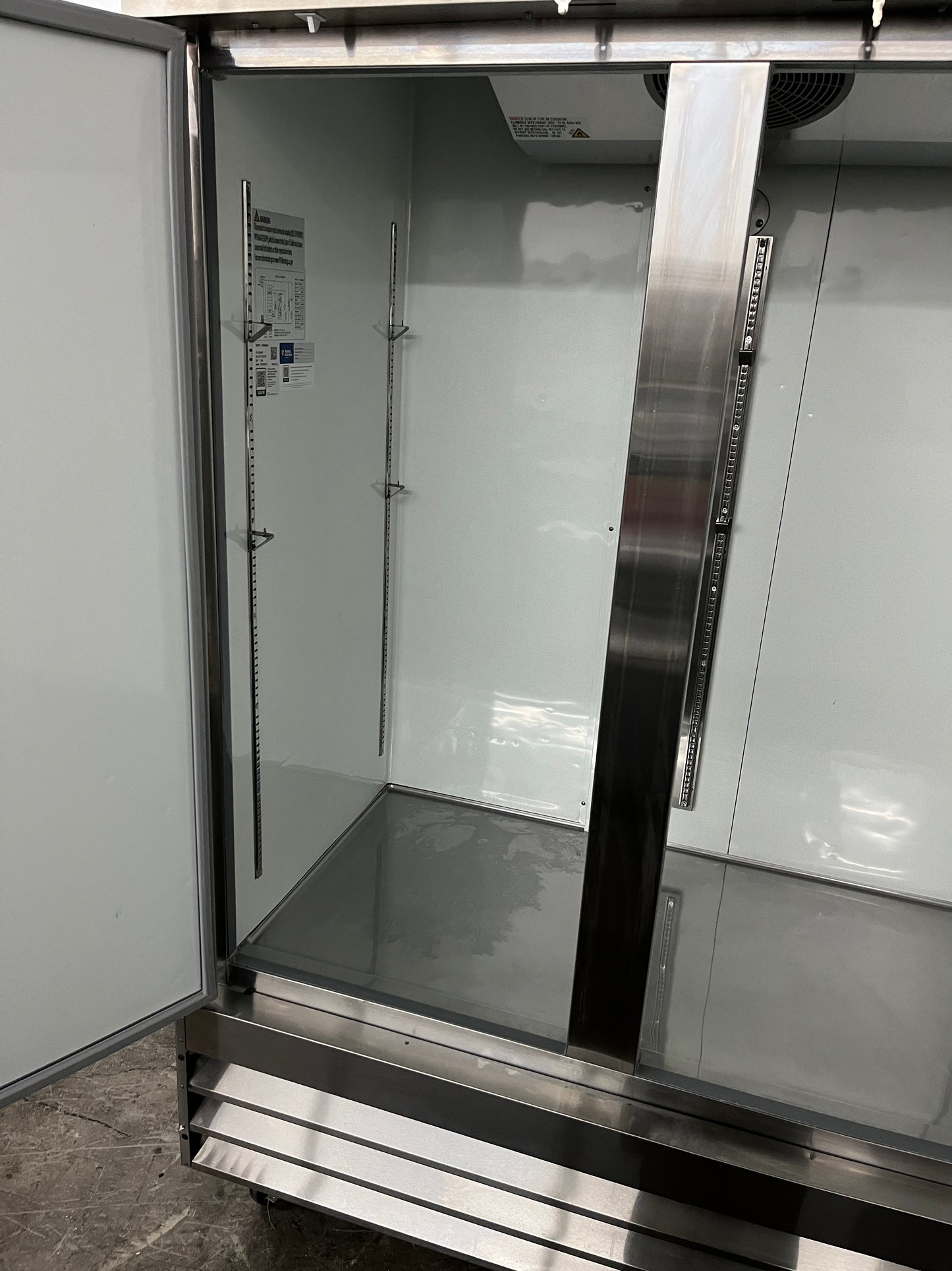 Avantco A-49R-HC 54" 2 Solid Door Reach-In Commercial Refrigerator , 178A49RHC, 369316
