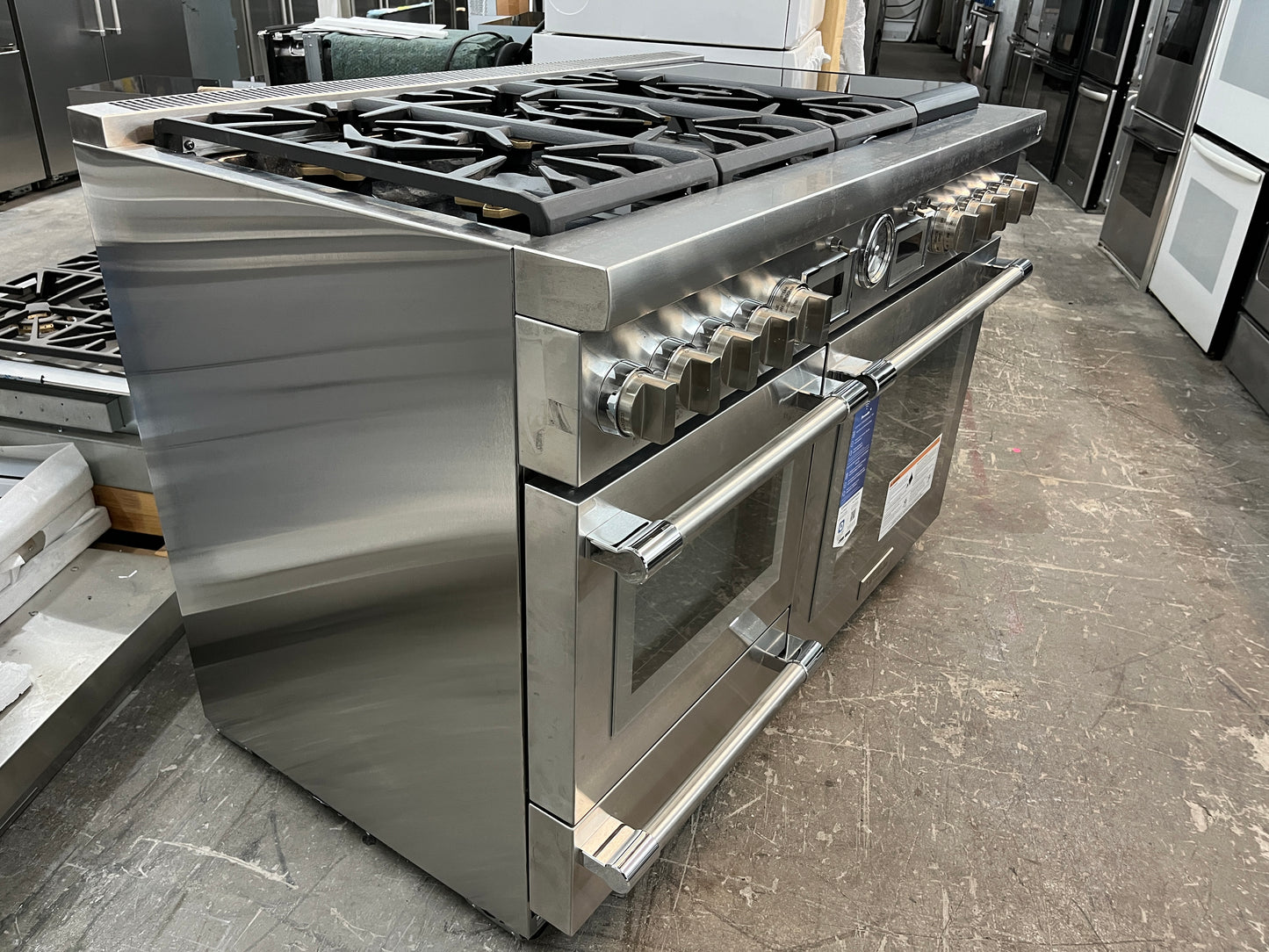 Thermador  PRD48WISGU 48 Inch Dual Fuel Range 6 Sealed Burners, Self-Clean, and Multi-Zone Liberty Induction Module, Stainless Steel , 369353