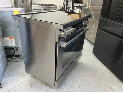 Bosch 800 Series  HIS8655U 36 Inch Slide In Electric  Induction Range 5, Convection Pro, Precise Select Controls , Like New, 369396