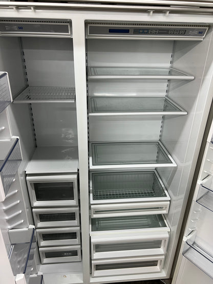 Subzero 42 inch Built in Side By Side Refrigerator in Stainless Steel , Used,  999576