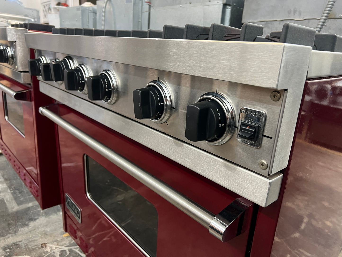 Viking Professional 36 Inch Gas 6 Sealed Burner Gas Range with Convection Oven, Red with Stainless Steel Color , 369169