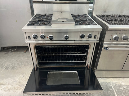 Garland 36 Inch Commercial Gas Range in Stainless Steel, 4 Open Burners with Griddle Convection Oven , 369443