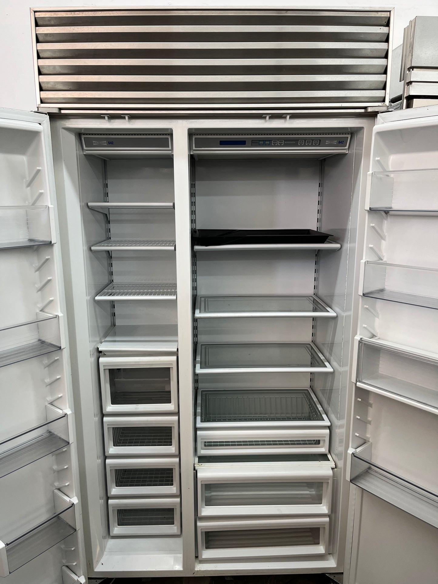 42 Inch Subzero 642 Side By Side Built in Refrigerator in Stainless Steel 369178