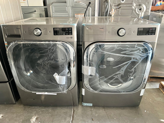 LG Mega Capacity Front Load Washer 5.2 Cu Ft LG 9 Cu Ft Gas Dryer , New Open Box , Stainless Steel , 369510