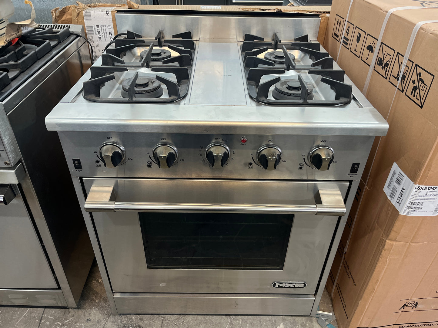 NXR 30 Inch Pro-Style All Gas Range 4 Sealed Burners, DRGB3001, Convection Oven,4.2. Cu. Ft.,Simmer Burner,16,500 BTU Infrared Broiler,Heavy Duty Cast-Iron Grates,Extra Large Oven Window,Towel-Bar Handle,Stainless Steel 369118