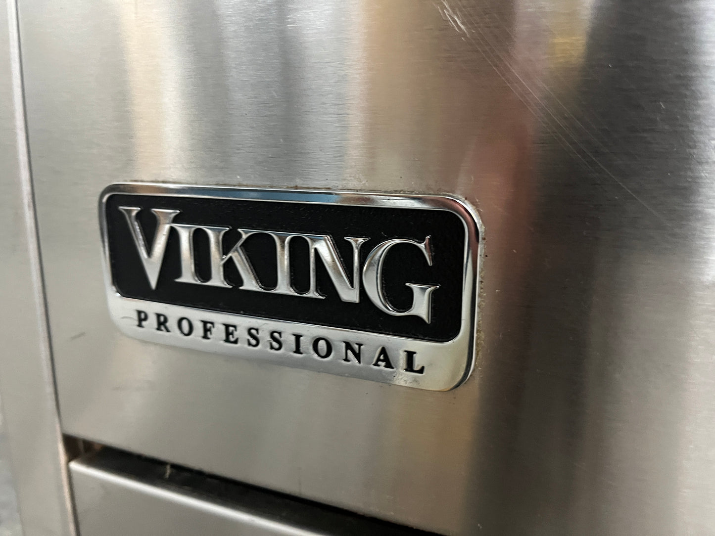 Viking Professional VGIC307 30 inch Gas Range 4 Sealed Burners Convection Oven, Stainless Steel , 369230