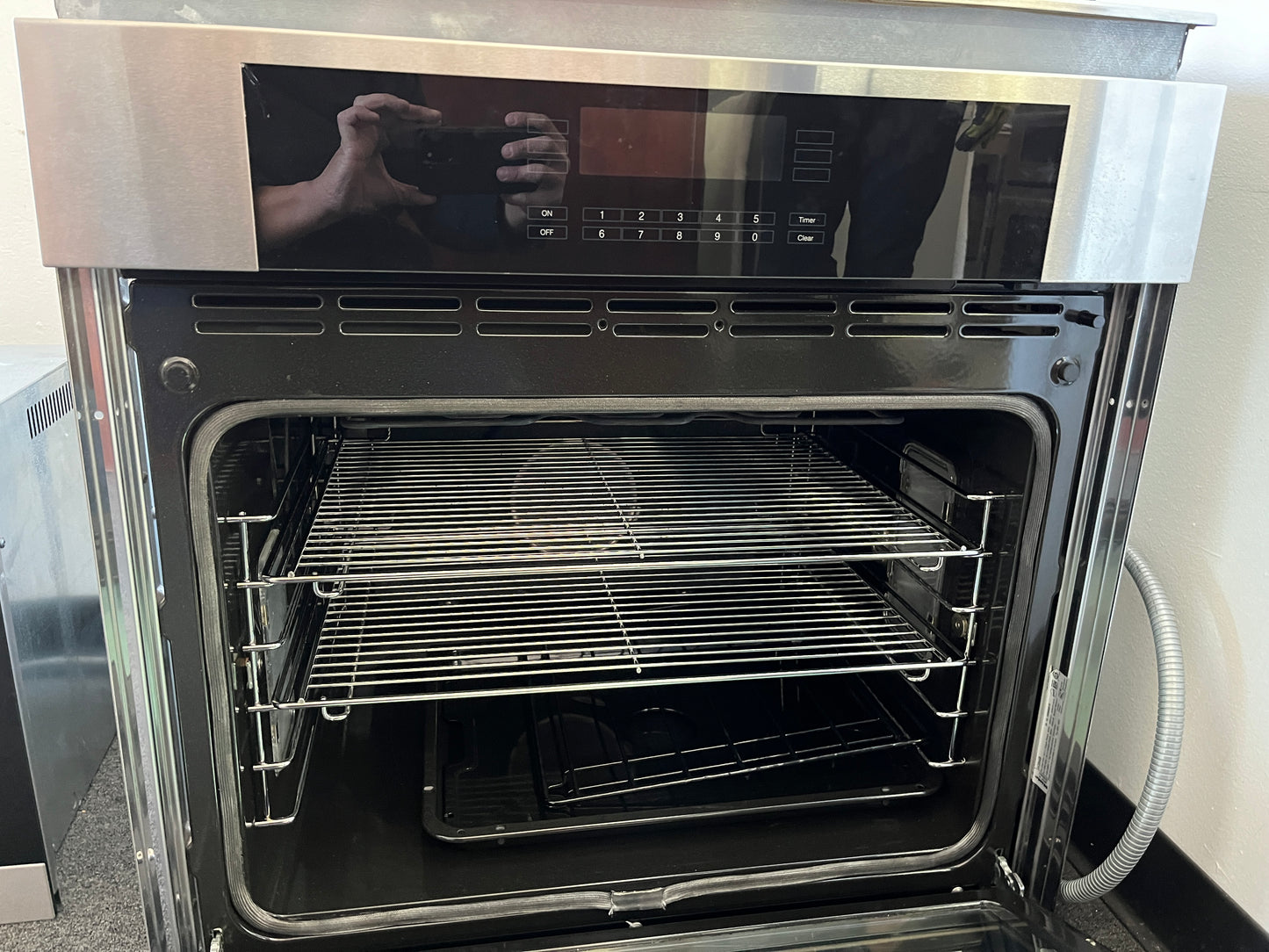 30 Inch Miele Electric Built In Single Wall Oven H394B, Stainless Steel , 369250