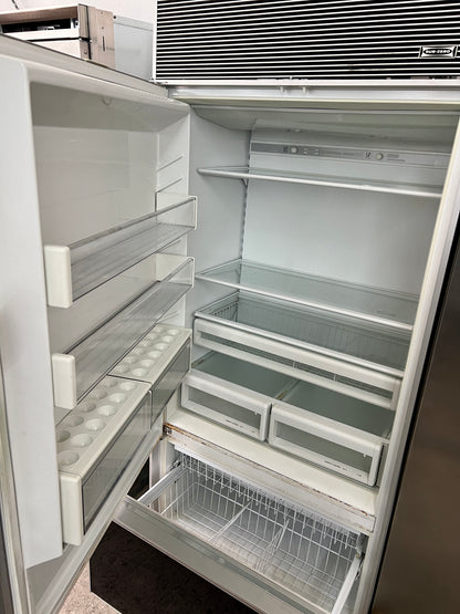 Subzero 36 Inch Bottom Freezer Refrigerator,550,Panel Ready Black Built in,  888099